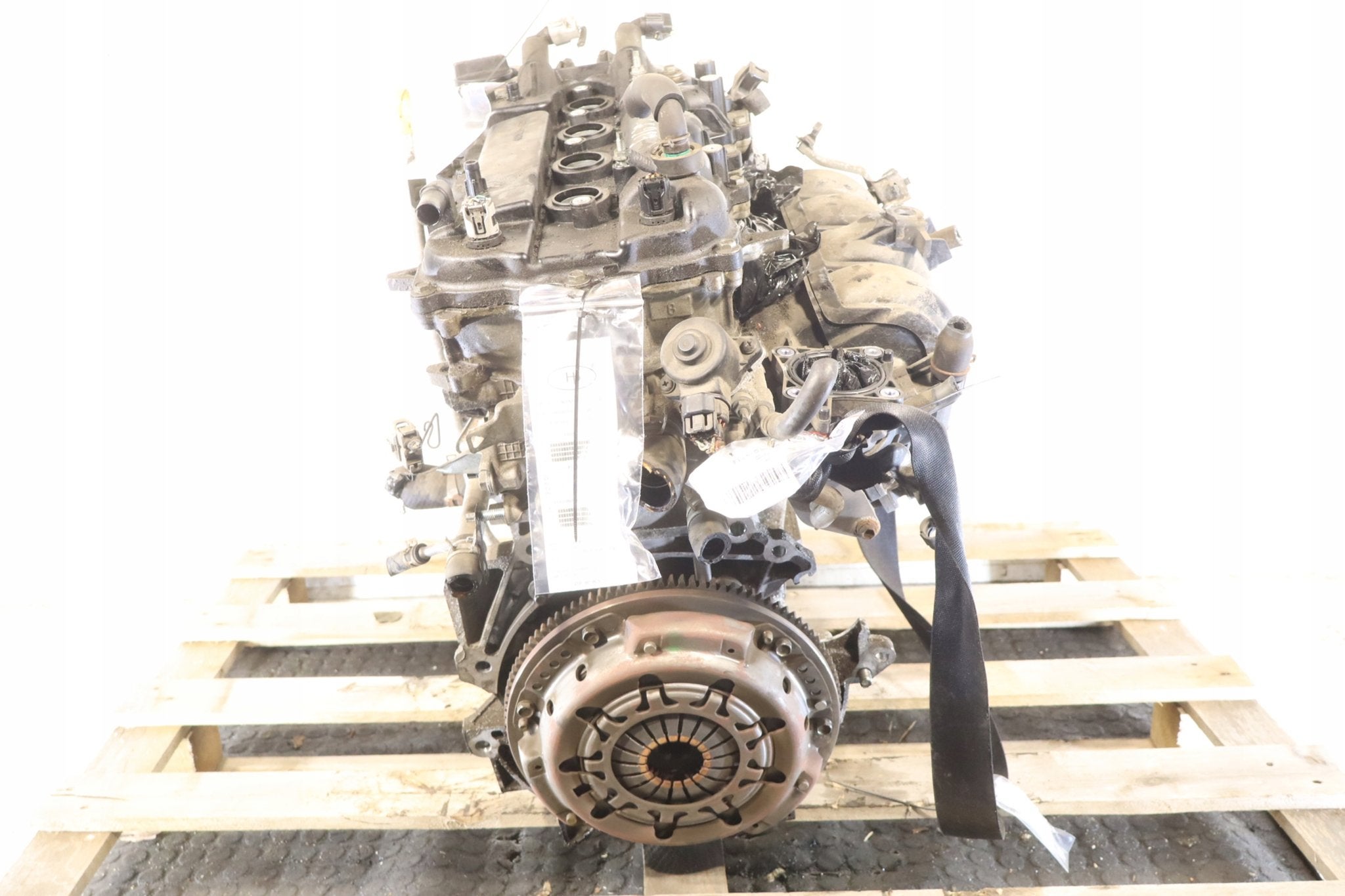 Moteur 1NRFE Nu TOYOTA YARIS, Envoi, Utilisé, Skoda