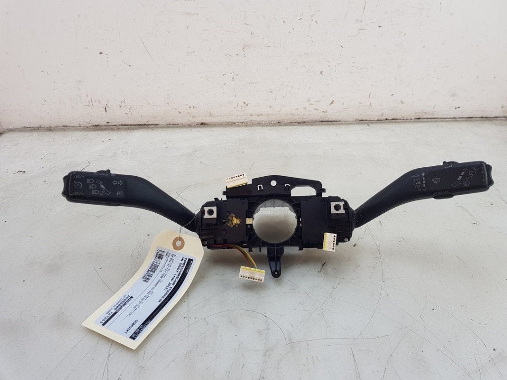 COMBISCHAKELAAR STUUR Caddy III (2KA,2KH,2CA,2CH), Gebruikt, Volkswagen