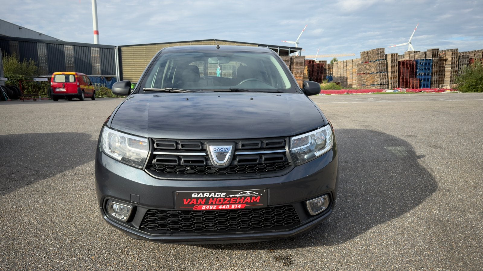 DACIA SANDERO 0.9 BENZINE – EURO 6 – 2017 – GARANTIE, Auto's, Stof, Zwart, 5 deurs, https://public.car-pass.be/vhr/98e0468b-027d-4b80-a593-d5bfab1bc8f6