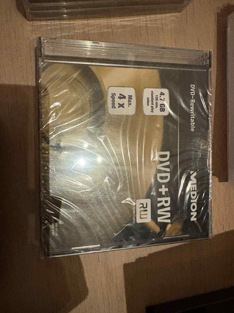 DVDs en CD ROMS LEEG MET DOOSJES VRIJ BOD, Ophalen of Verzenden, Nieuw, Cd, Herschrijfbaar