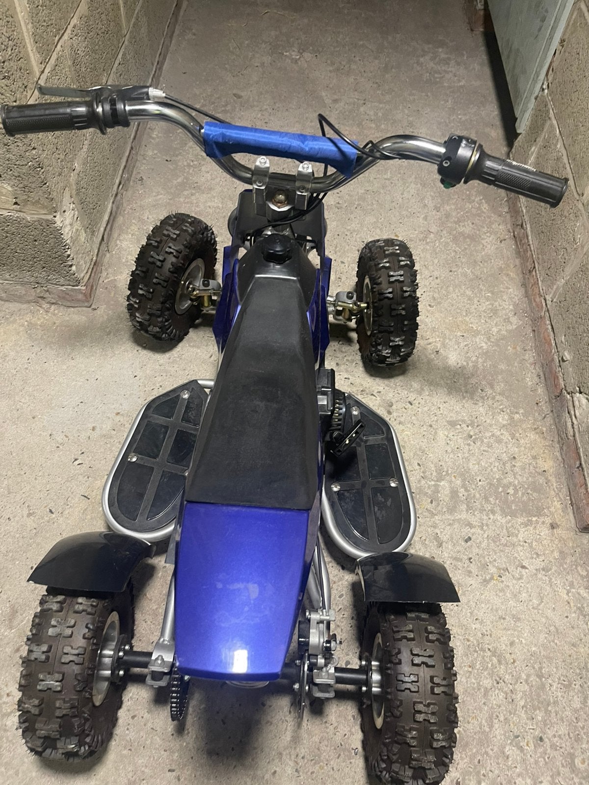 Quad poket, Enlèvement ou Envoi, Comme neuf
