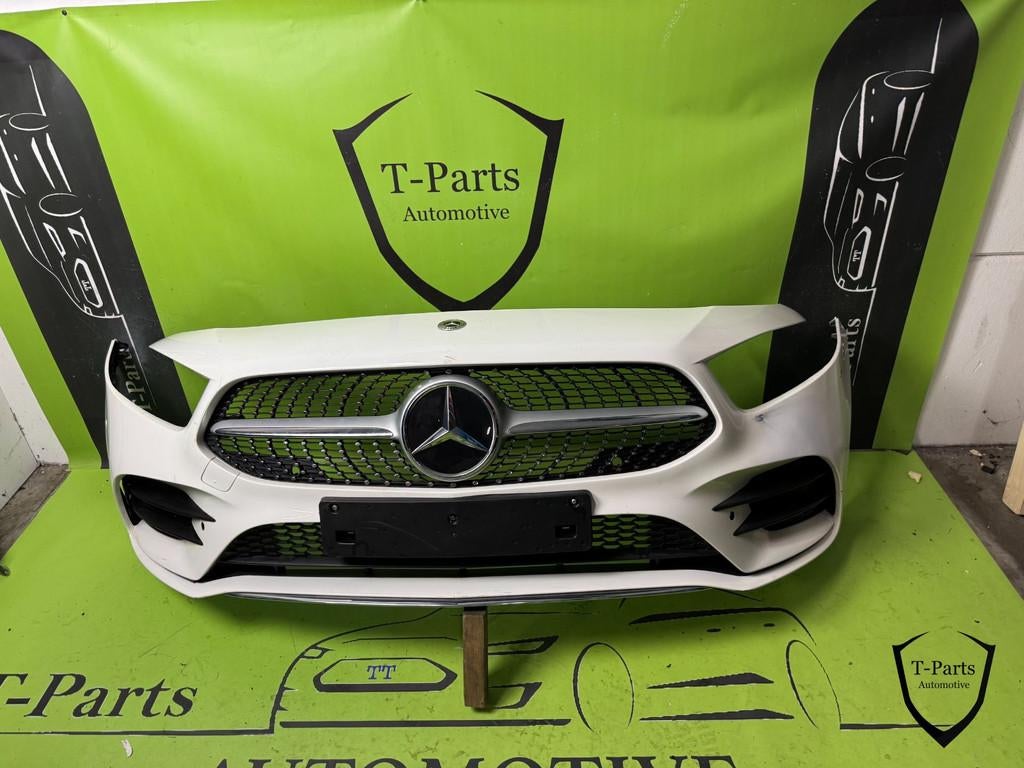 mercedes A klasse W177 voorbumper AMG bumper, Auto-onderdelen, Gebruikt, Mercedes-Benz AG, Mercedes-Benz, Mercedesstrasse 120
70372  Stuttgart, DE