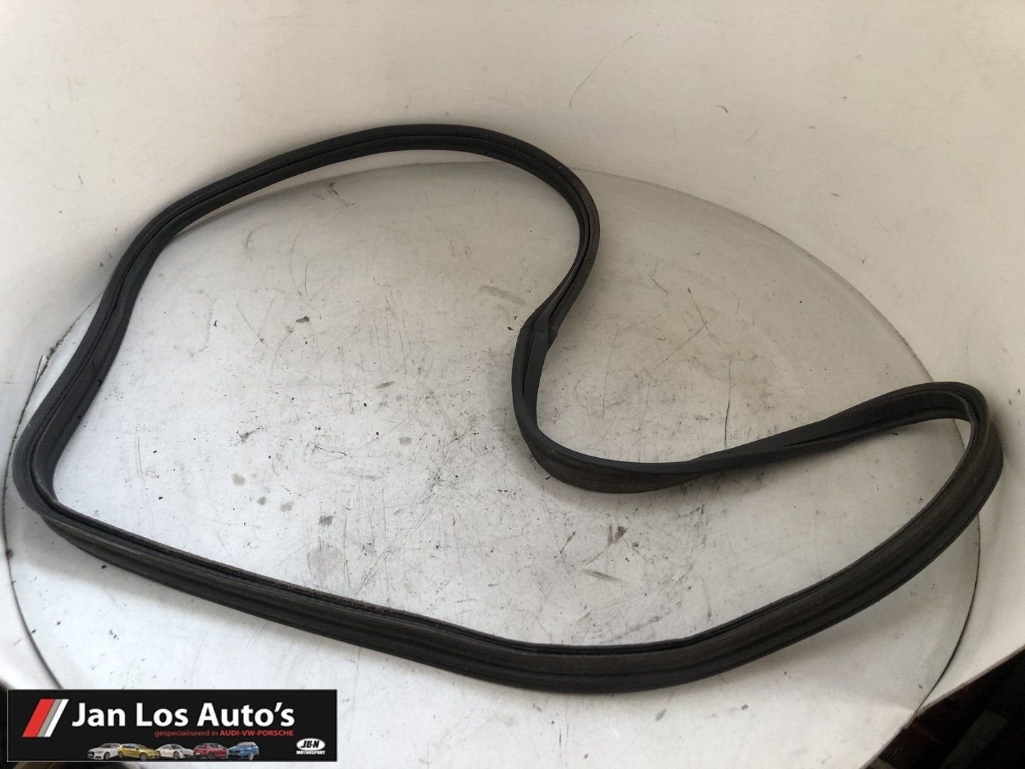 VW Golf Cabrio 3 3.5 kofferkleprubber afdichtrubber, Arrière, Volkswagen, -, Haillon arrière