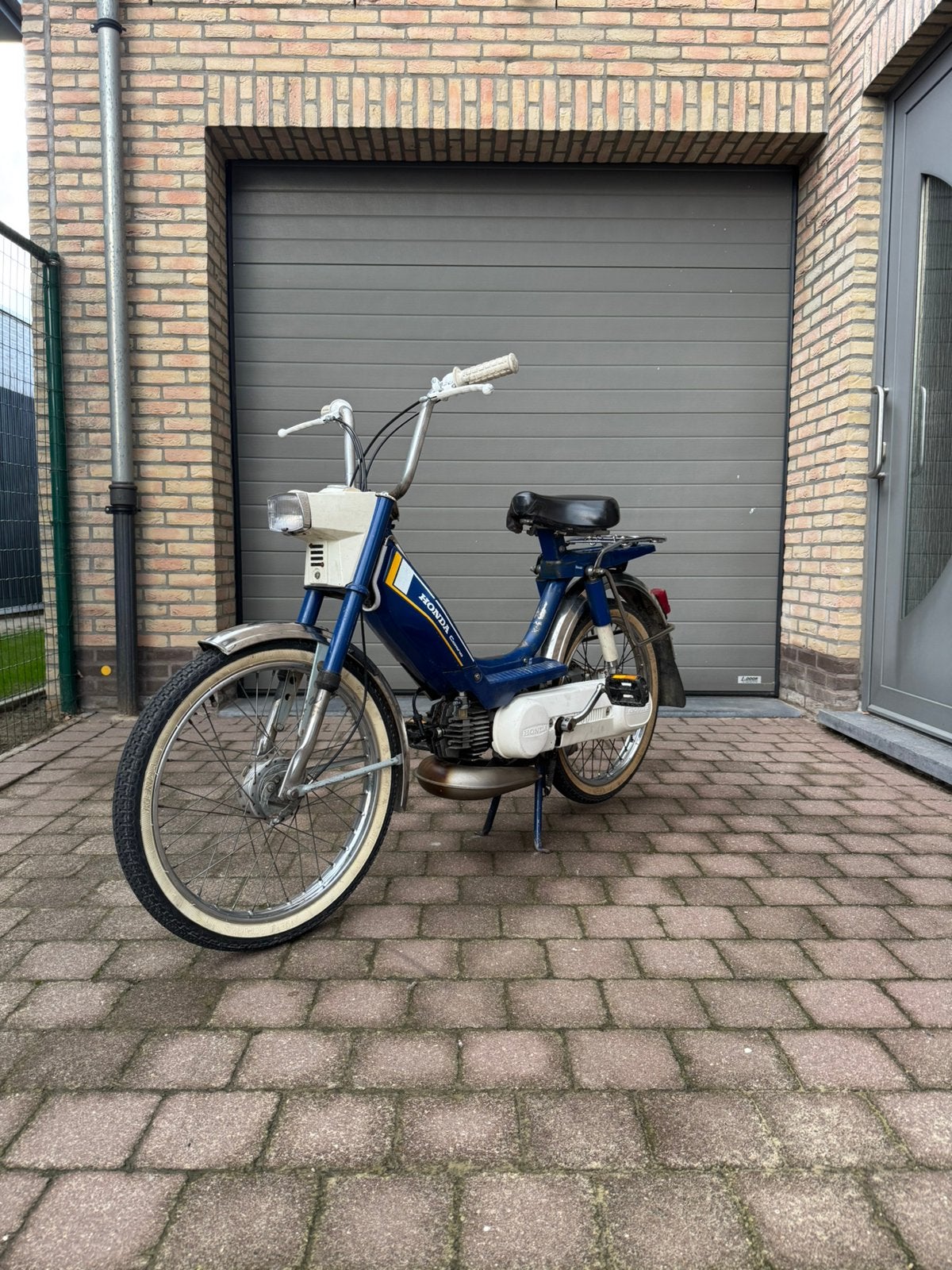 Honda camino b klasse, Ophalen, Zo goed als nieuw