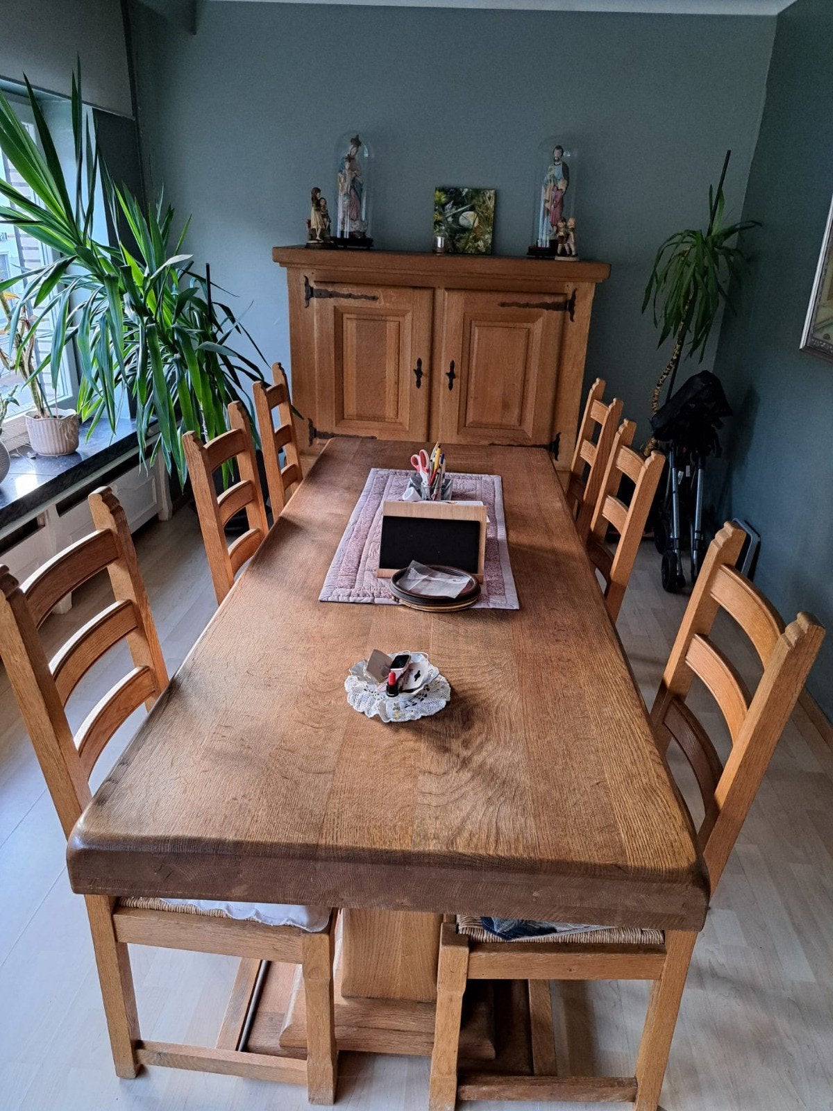Eiken tafel met 6 stoelen,zonder de kast, Ophalen
