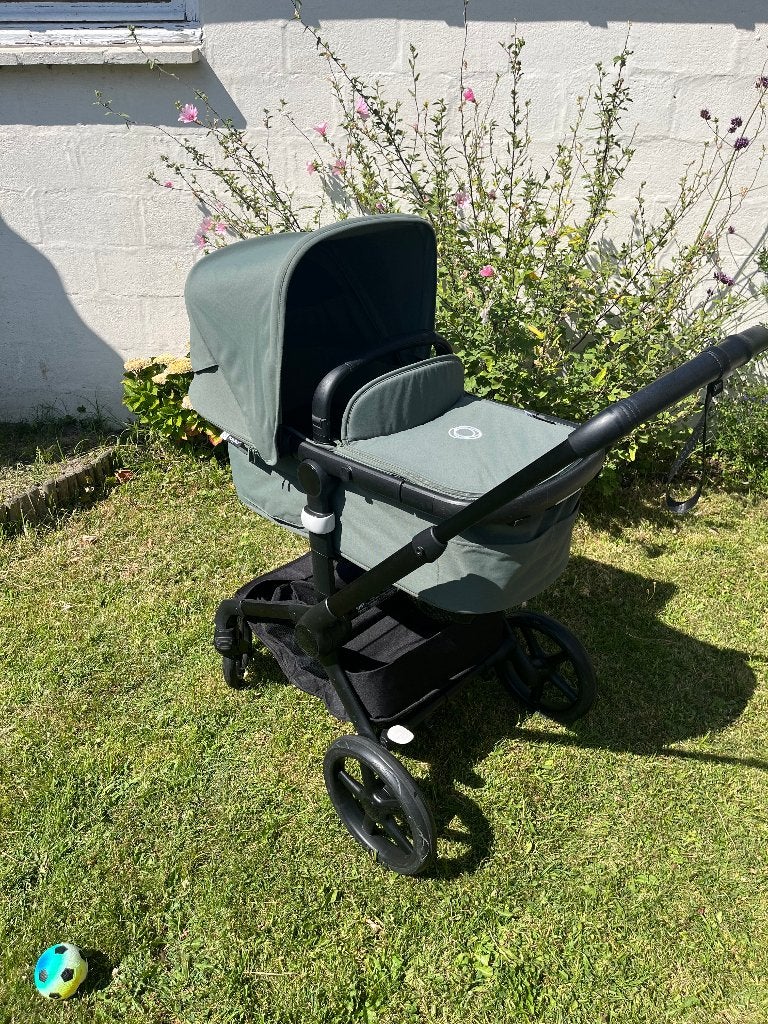 Bugaboo Fox5 Forest Green - in nette staat - Januari 2025, Enlèvement, Comme neuf, Autres marques, Ombrelle
