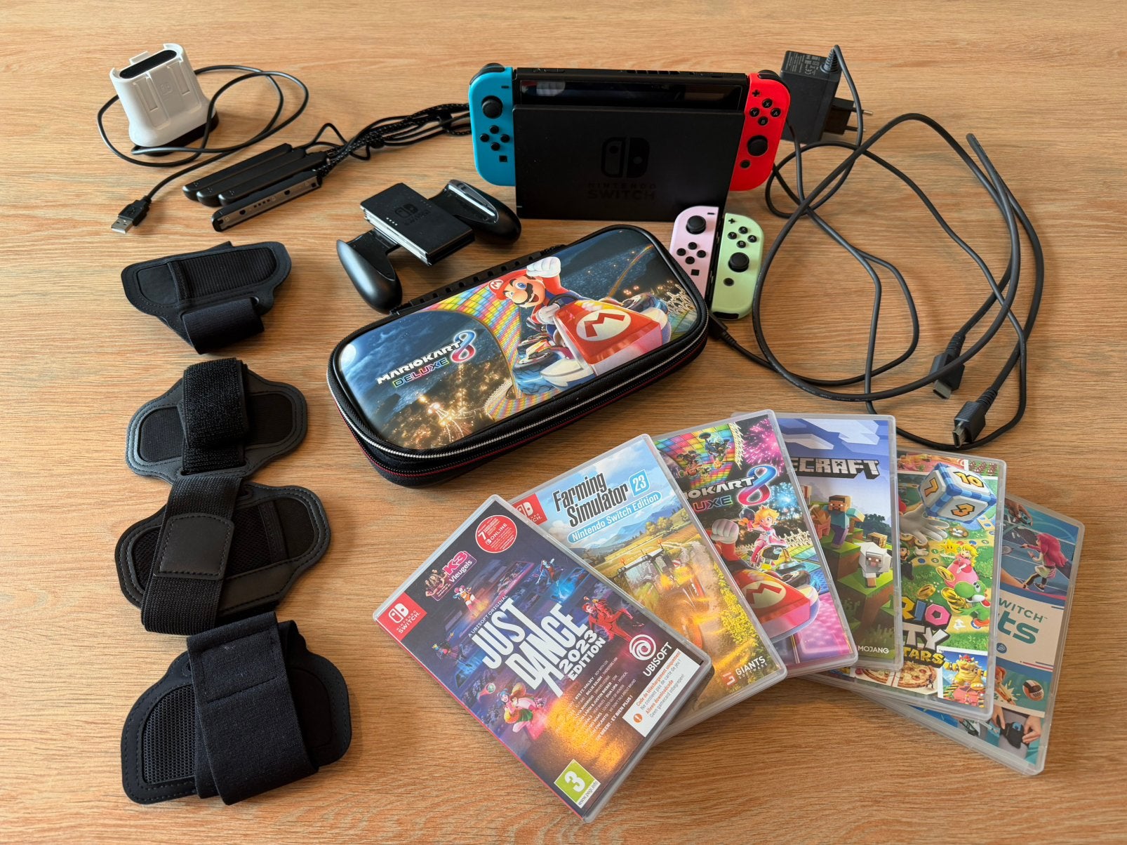 Nintendo Switch + jeux + accessoires, Games en Spelcomputers, Ophalen, Gebruikt, Met 3 controllers of meer, Met games