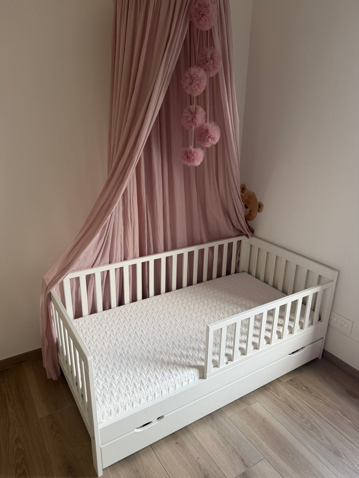 Peuter bed met matras, Ophalen, Zo goed als nieuw