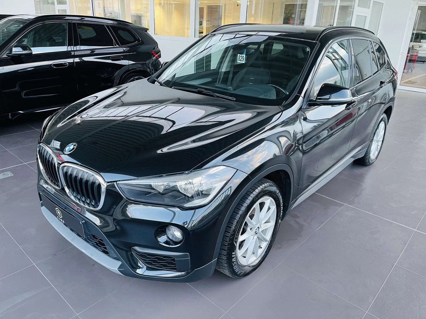 BMW X1 1.5iA sDrive18 * GARANTIE + SIEGE SPORT + CLIM AUTO *, Autos, Achat, Euro 6, Entreprise, https://public.car-pass.be/vhr/0a580d1e-f61d-49c5-8b37-7b9e1d51a04c