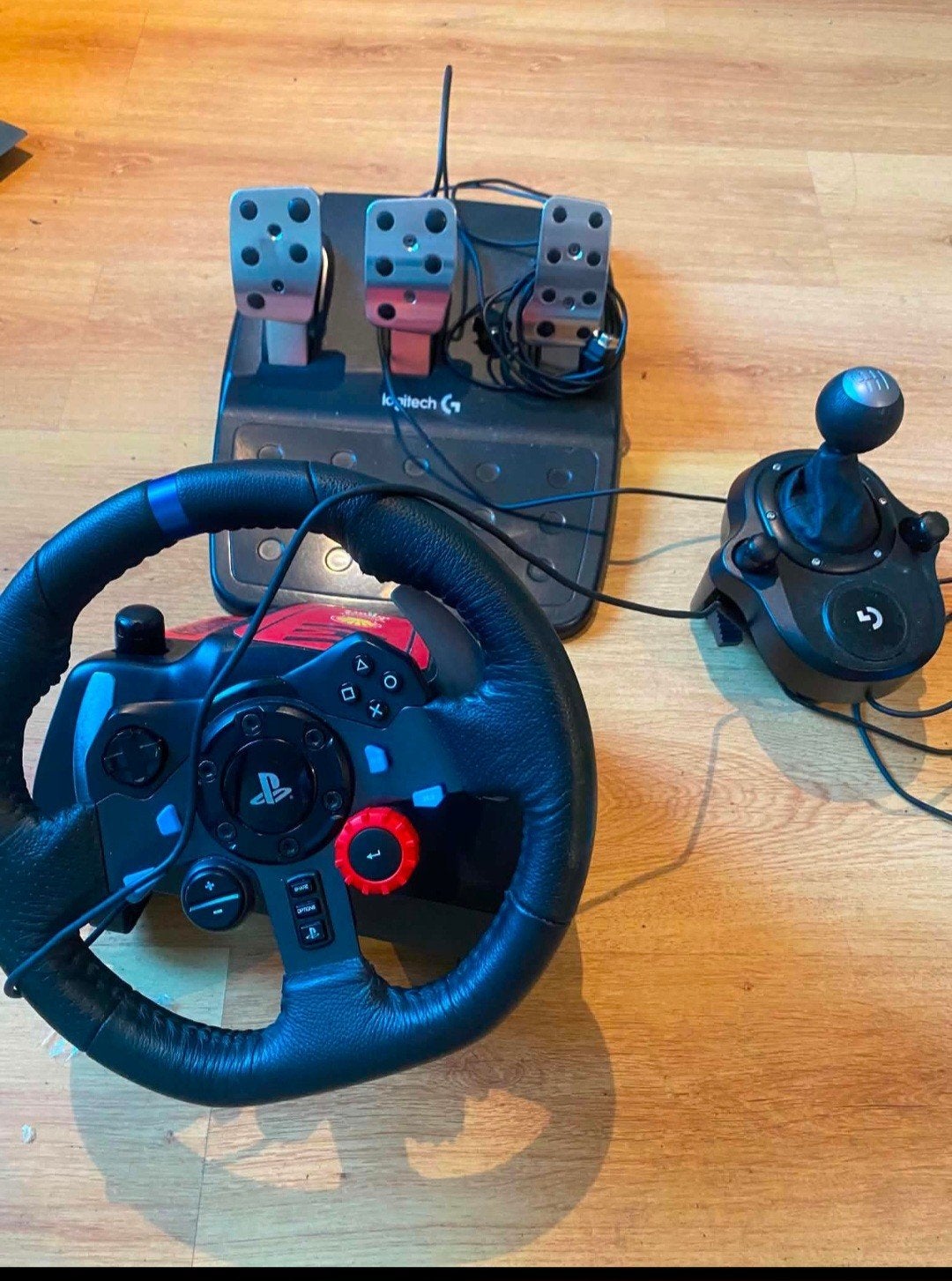 Logitech G29 ferrari, Ophalen of Verzenden, Zo goed als nieuw, Stuur of Pedalen, PlayStation 4