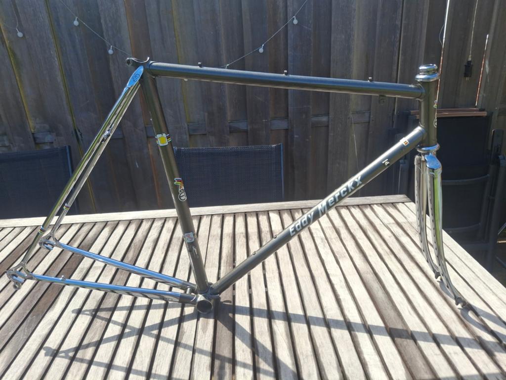 Eddy merckx proffesiona framel 54cc., Vélos & Vélomoteurs, Vélos | Ancêtres & Oldtimers, Enlèvement