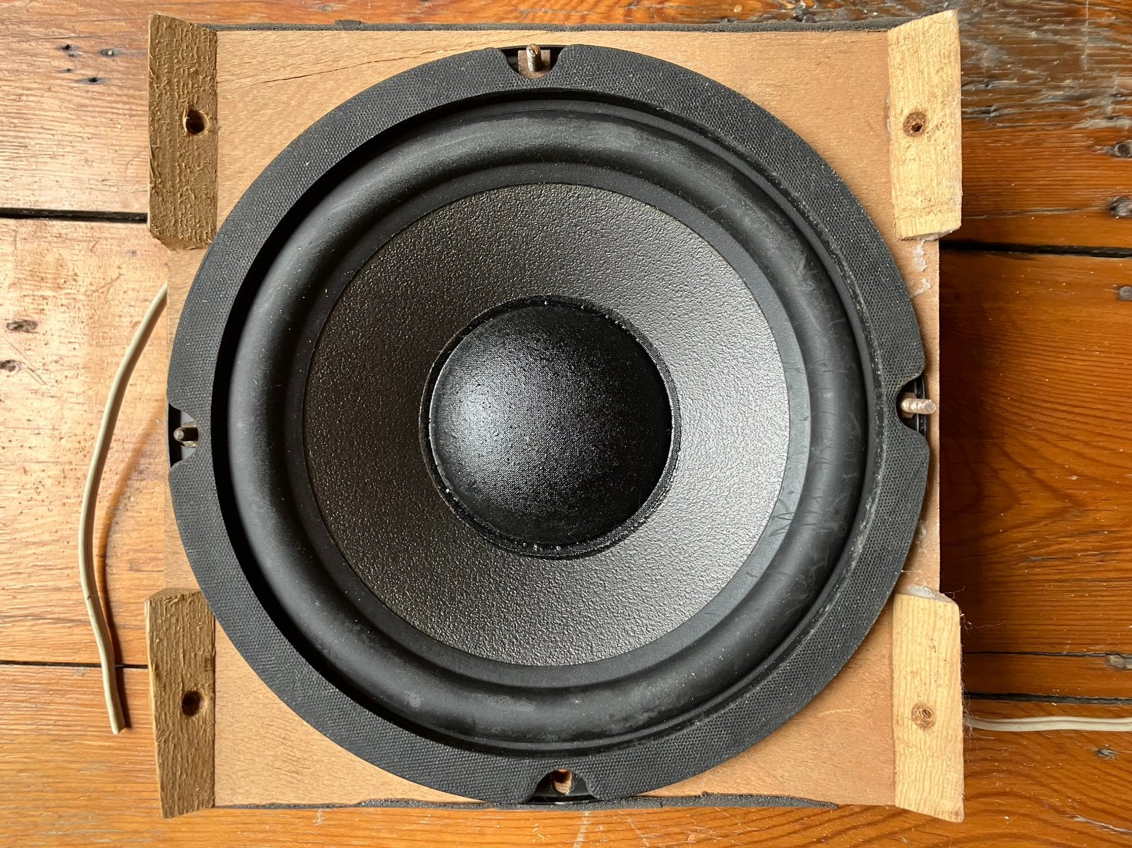 Basbox Monarch, Ophalen, Zo goed als nieuw