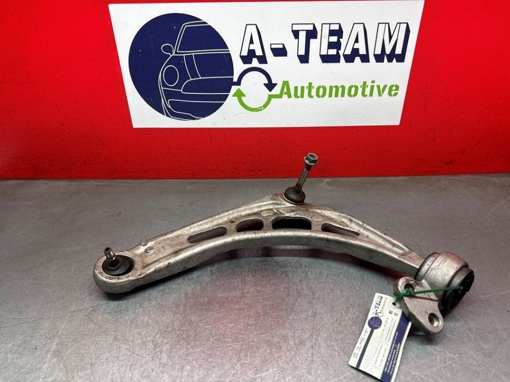 BRAS DE SUSPENSION AVANT GAUCHE (TRIANGLE) BMW (|BMWP4738|), Utilisé, BMW, Petuelring 130
80809  München, DE, Bayerische Motoren Werke AG
