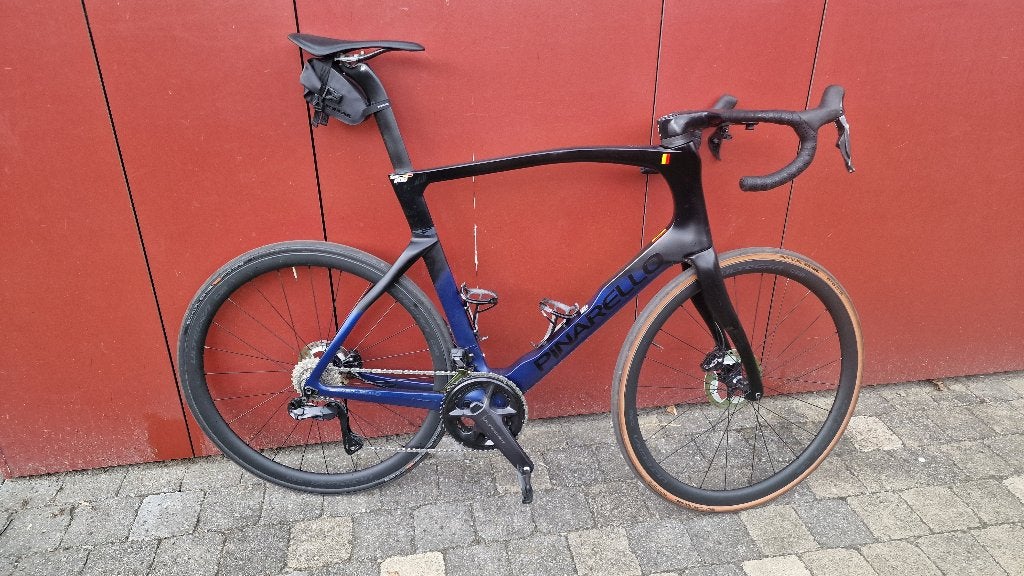 pinarello dogma F, 28 inch, Gebruikt, Carbon, Heren