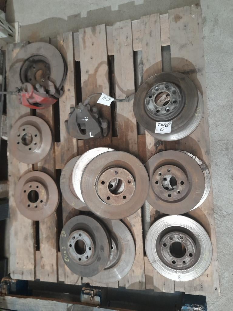 Moyeux de roues pour  RENAULT  TWINGO 1 CLIO 2 et CLIO 3, Enlèvement ou Envoi, Utilisé, Renault