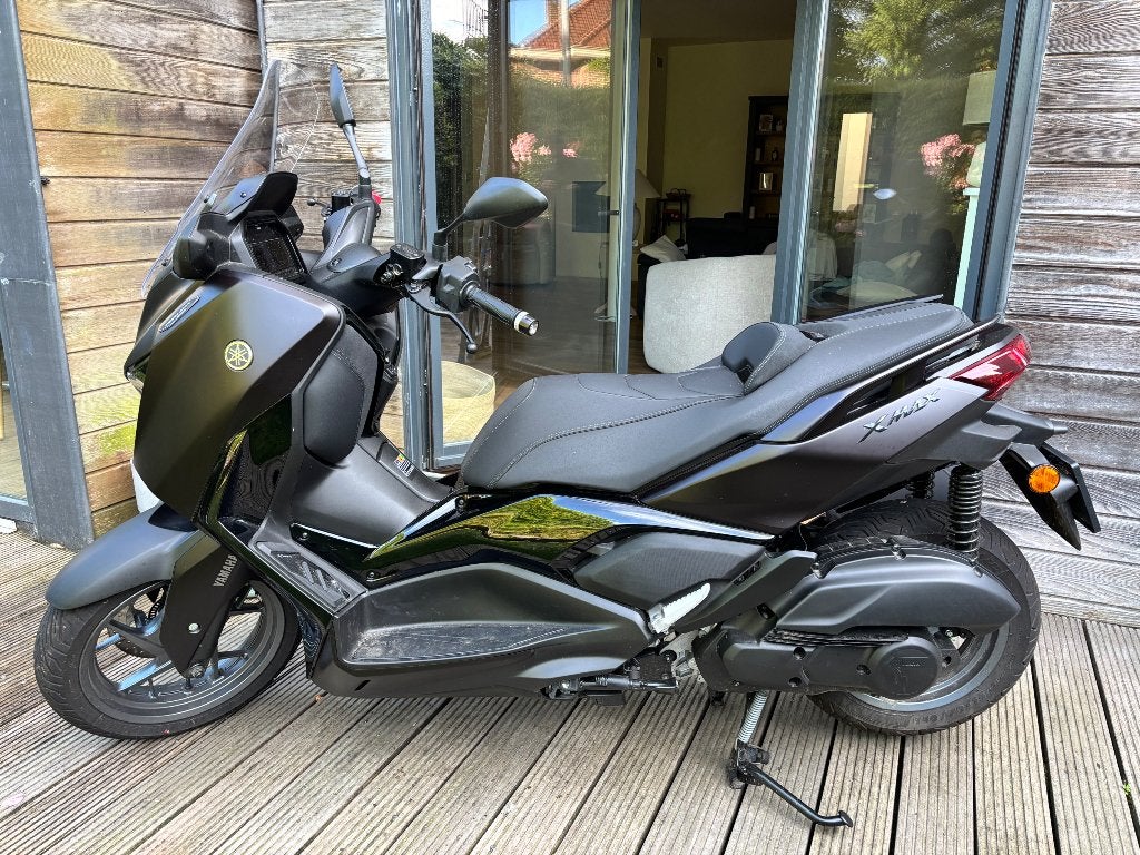 Yamaha X-MAX 125 Tech Max Dark Magma 2025, Motos, ABS, Scooter, Entreprise, Occasion