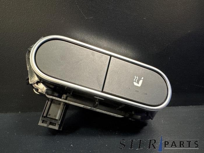 Commutateur chauffage siège d'un Mercedes GLB-Klasse, Autos : Pièces & Accessoires, 3 mois de garantie, Utilisé, -, -