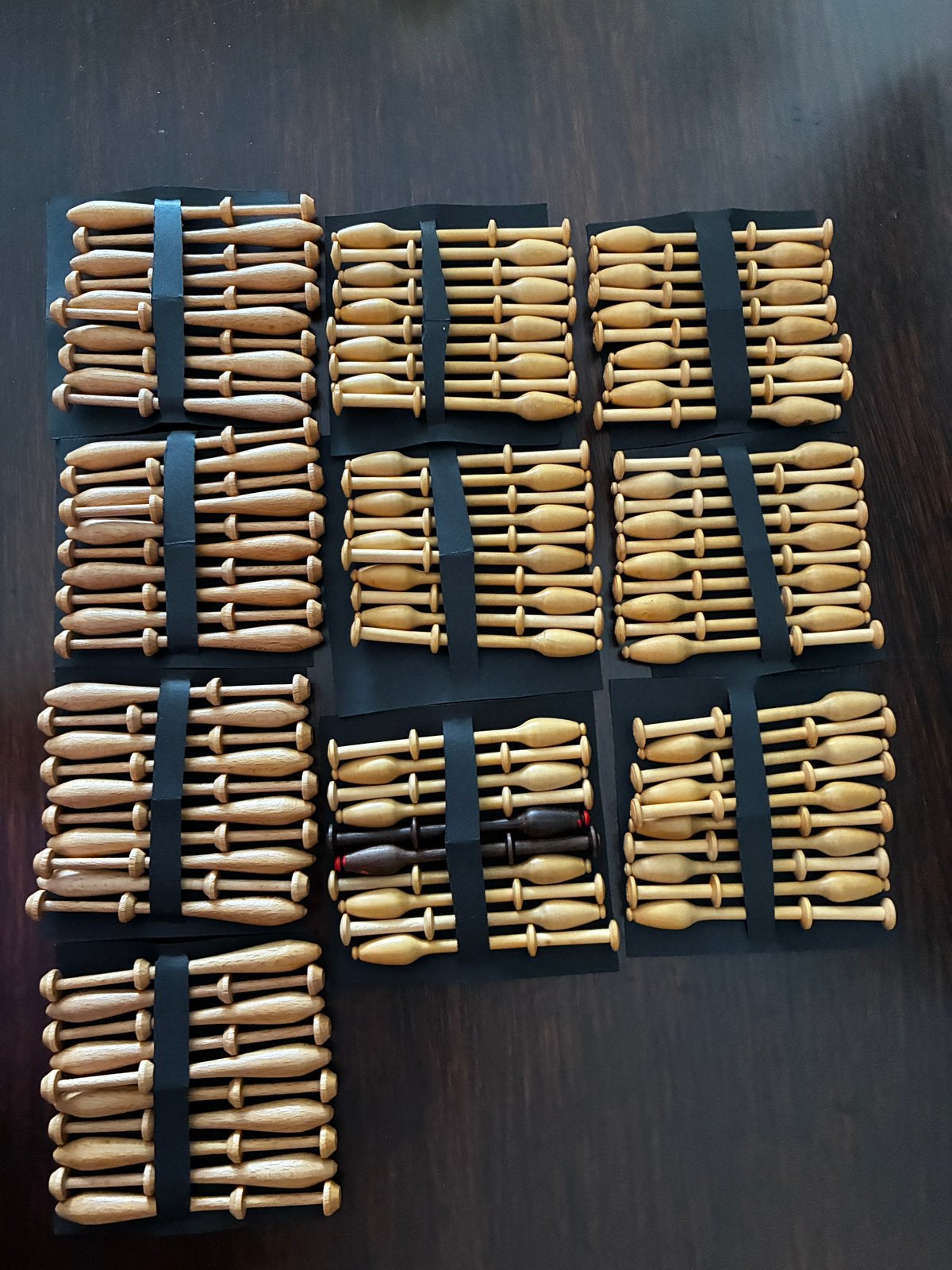 Kantklosjes 100 stuks met kantkloskussen, Hobby en Vrije tijd, Kantklossen, Ophalen, Gebruikt