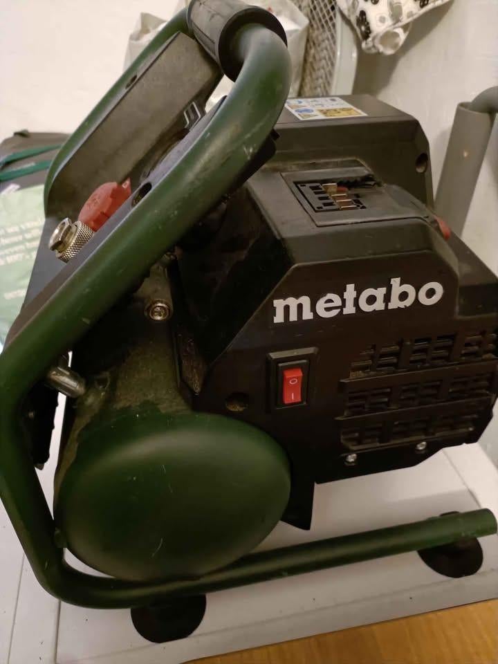 Compressor Metabo 18 LTX BL OF (601521850), Ophalen, Gebruikt, 6 tot 10 bar, Minder dan 200 liter/min