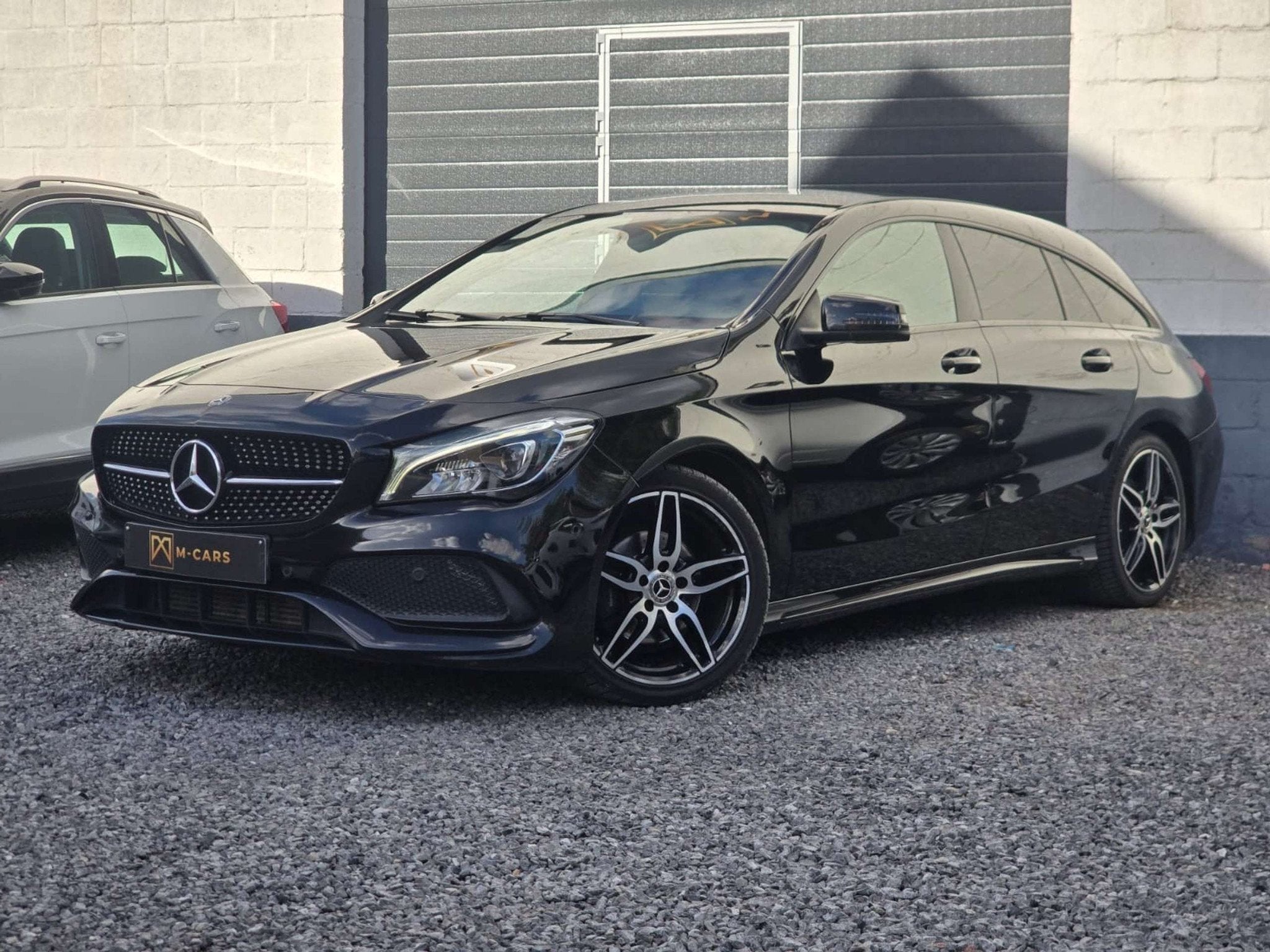 Mercedes-Benz CLA-Klasse 200 AMG * SHOOTING BREAK * EURO 6C, CLA, Lichtsensor, Gebruikt, 4 cilinders