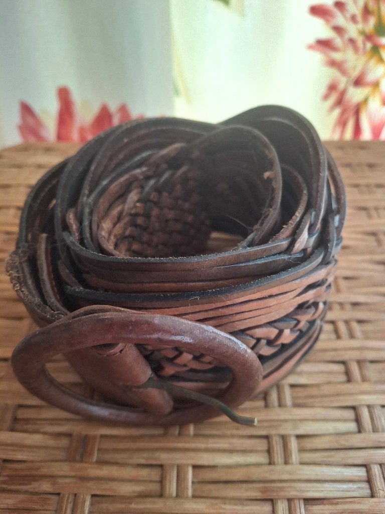 Brede lederen riem, Kleding | Dames, Echt leder, Tailleriem, Ophalen of Verzenden, Gedragen