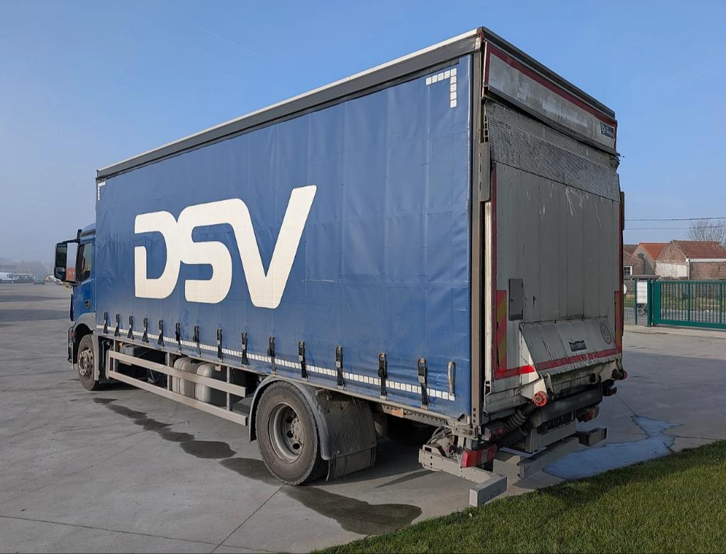 VRACHTWAGEN SCHUIFZEIL  19 TON, Auto's, Automaat, Euro 6, Mercedes-Benz, Bedrijf