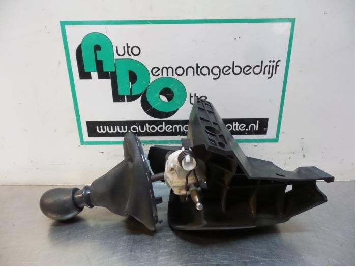 Versnellingspook van een Opel Movano (Movano 00-), Gebruikt, -, -, Opel