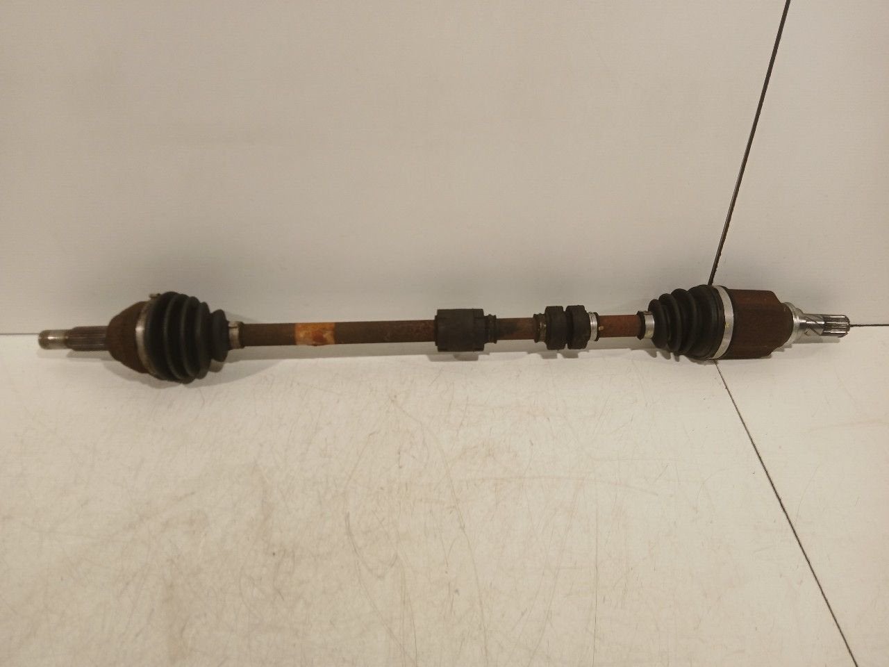 Aandrijfas rechts voor Nissan Juke, Onderdelen@venauto.nl, Van der Ven Autorecycling B.V., Gebruikt, Ettenseweg 76, 4706 PB Roosendaal, The Netherlands