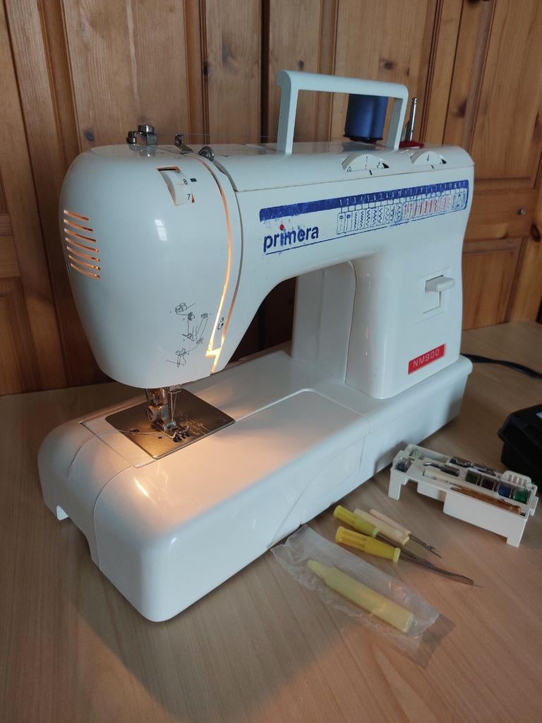 Machine à coudre primera, Machine à coudre