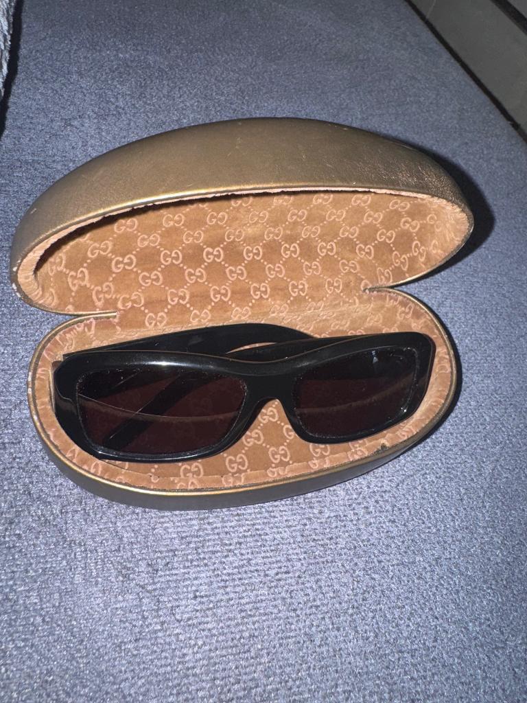 Originele Gucci zonnebril, Zonnebril, Zwart, Zo goed als nieuw, Ophalen