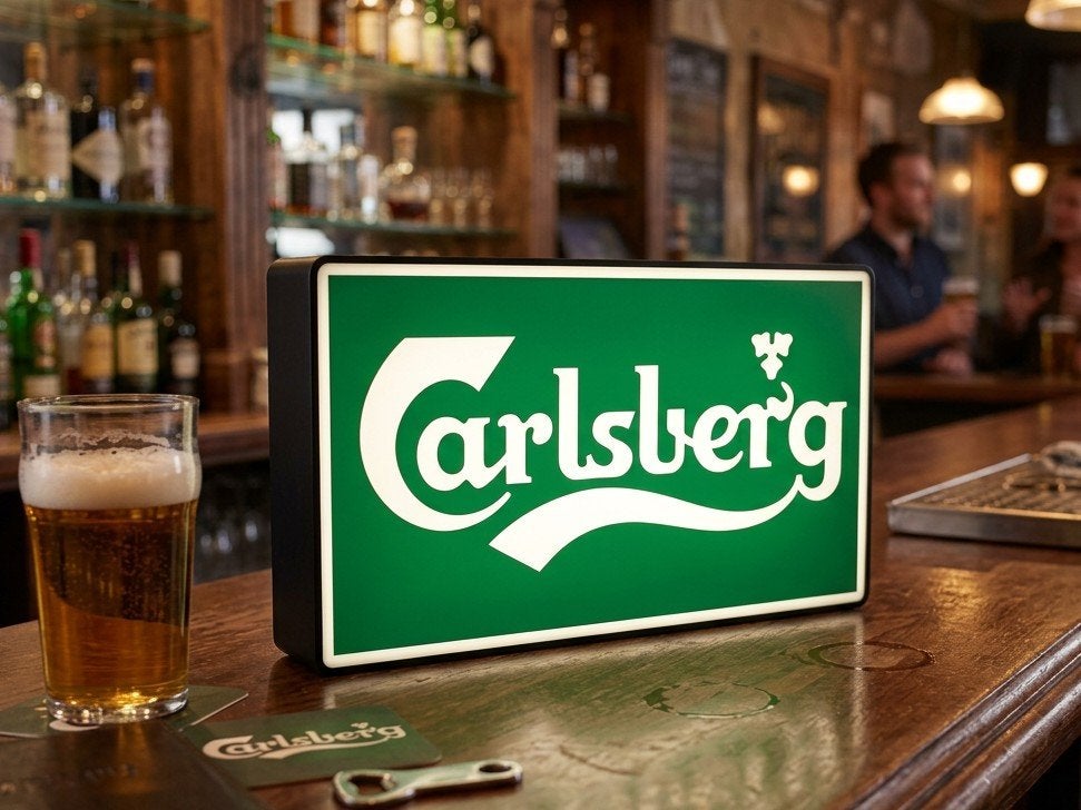 Cette boîte à lumière Carlsberg attire tous les regards., Enlèvement ou Envoi, Neuf, Panneau, Plaque ou Plaquette publicitaire