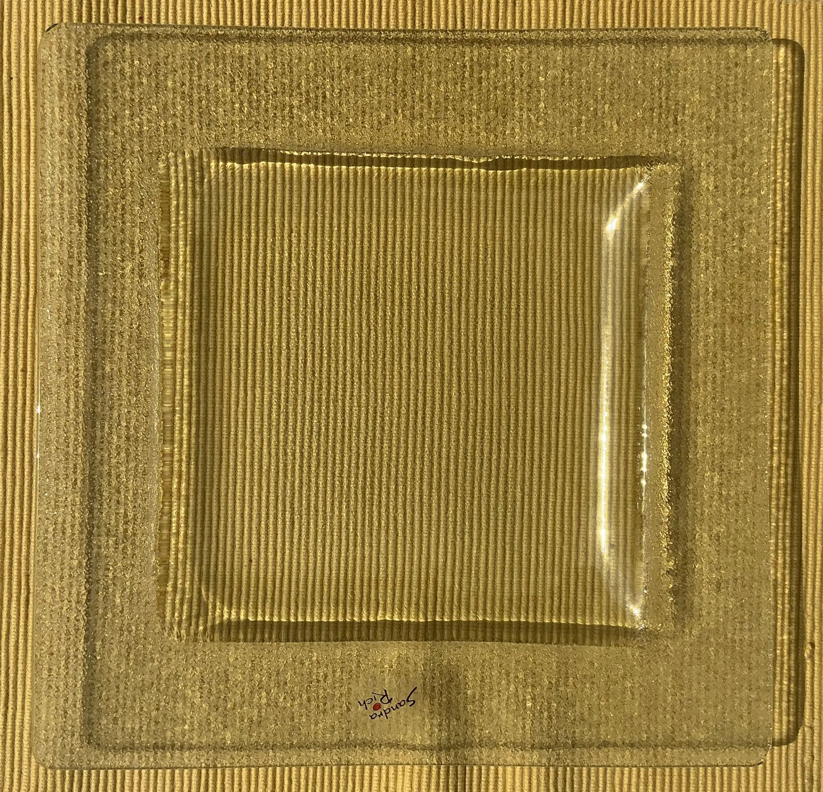3 nieuwe borden in dik mat glas., Huis en Inrichting, Woonaccessoires | Onderzetters, Ophalen, Nieuw, Glas