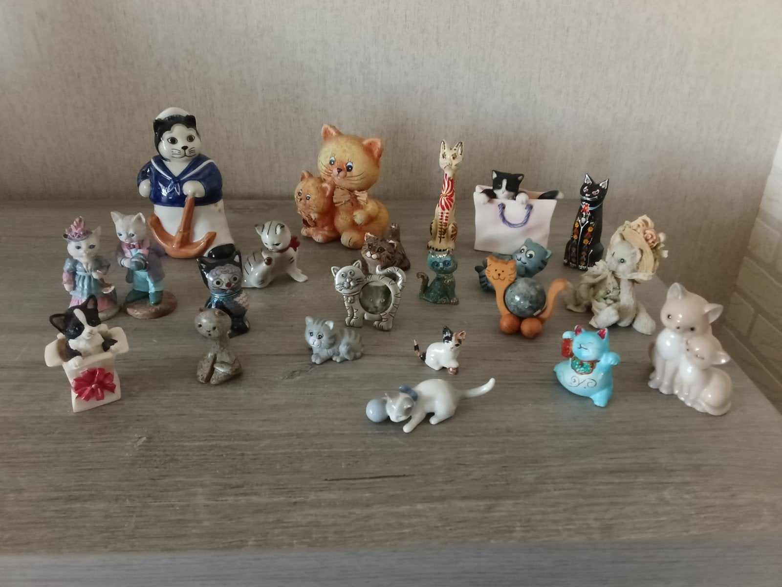 katten beeldjes, Ophalen of Verzenden, Zo goed als nieuw, Hond of Kat, Beeldje of Figuurtje