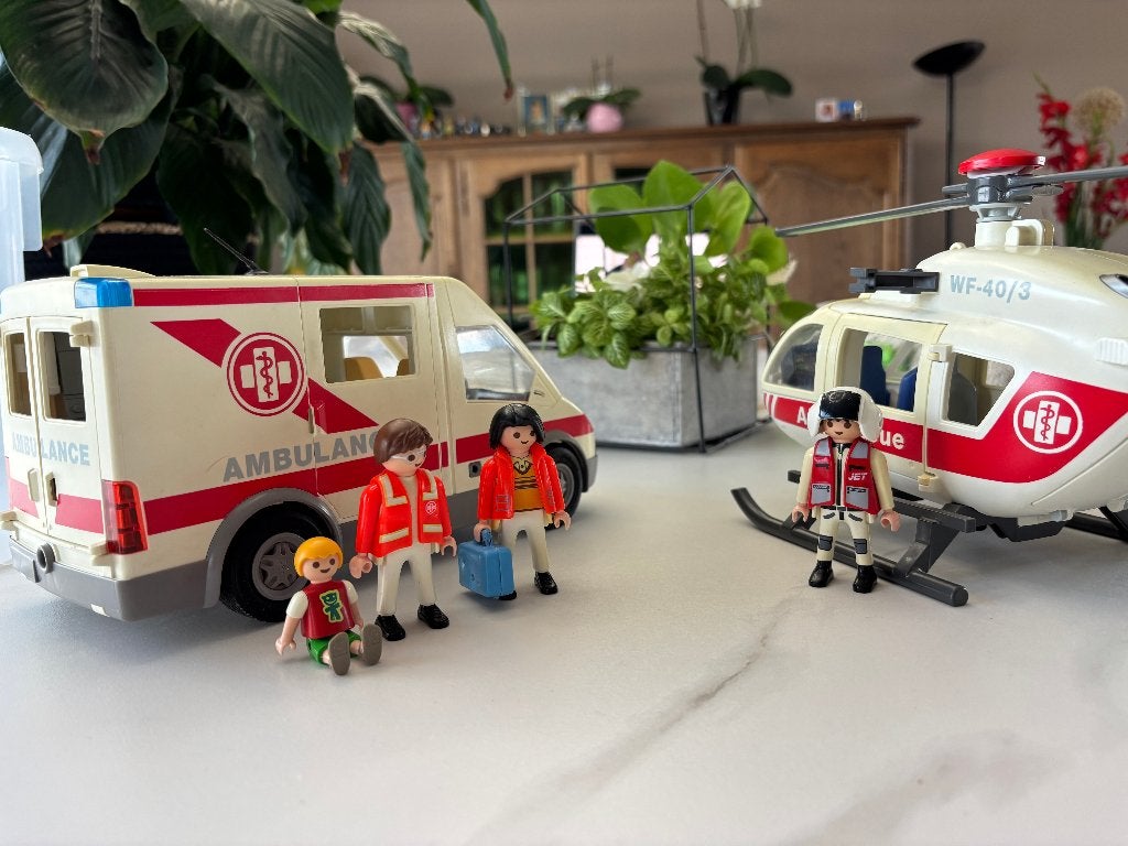 Playmobil 4221 + 4222 - Ambulance et Hélicoptère, Kinderen en Baby's, Ophalen, Gebruikt, Losse onderdelen, Voertuig