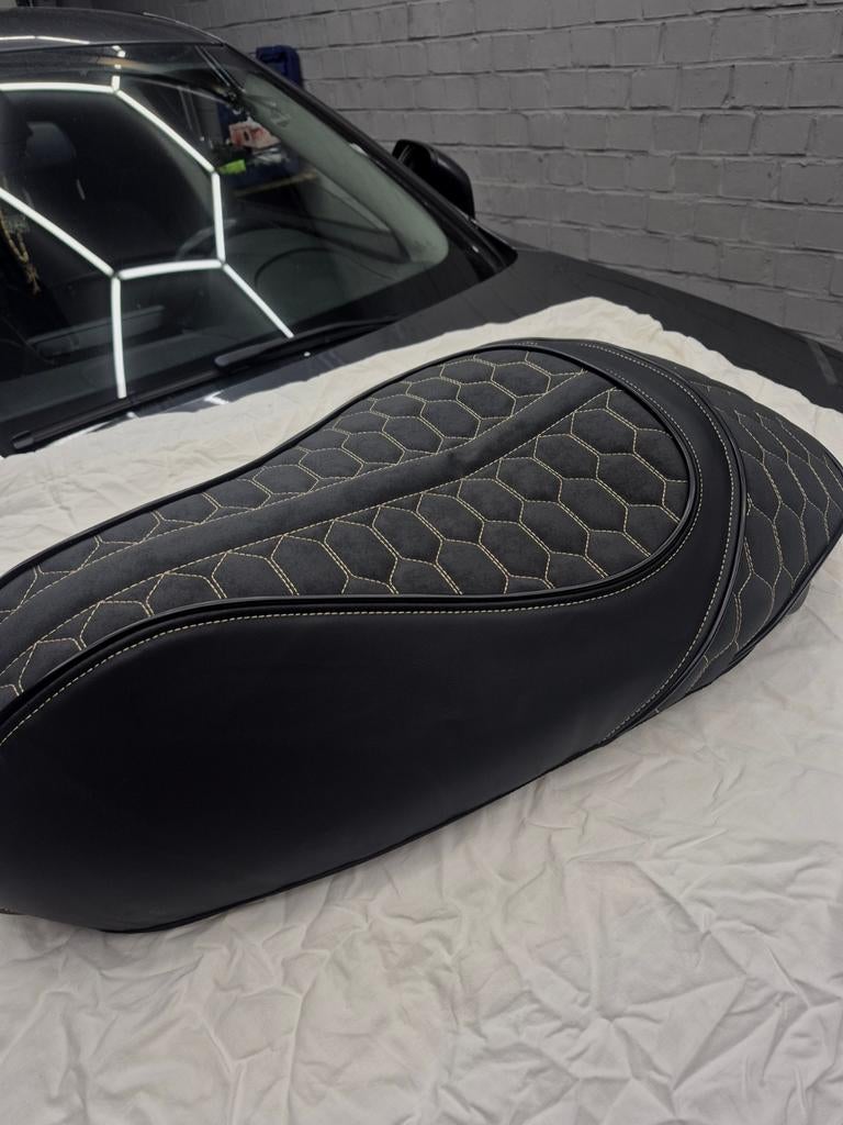 Selle mono personnalisée Vespa Sprint/Primavera, Enlèvement ou Envoi, Neuf, Selle