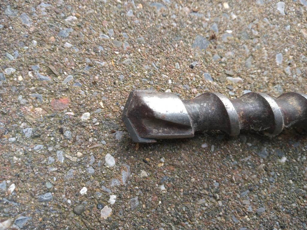 Mèche Hilti 16mm de diamètre sur 80 cm de longueur de travai, Doe-het-zelf en Bouw, Ophalen