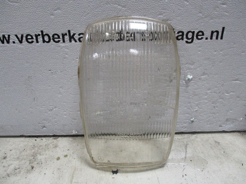 KOPLAMPGLAS RECHTS Mercedes-Benz / 8 (W115), Gebruikt, Mercedes-Benz, Dialog.mb@mercedes-benz.com, Mercedes-Benz AG