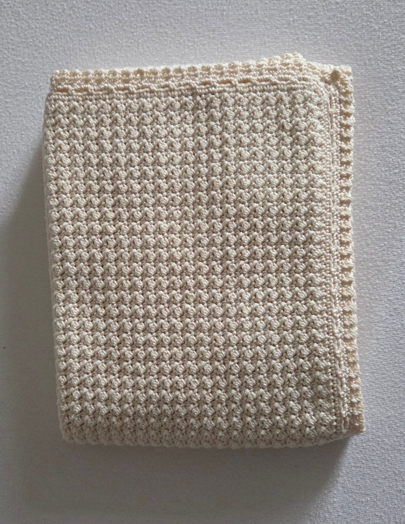 Ecru gehaakte wikkeldoek voor baby. NIEUW !, Enlèvement ou Envoi, Neuf