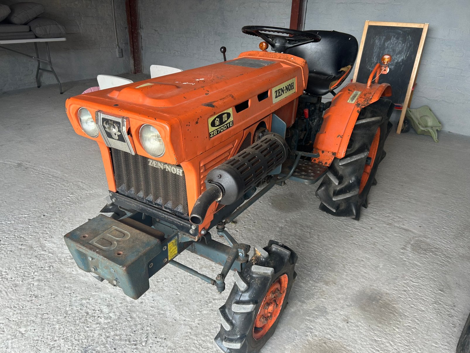 Minitractor, Enlèvement