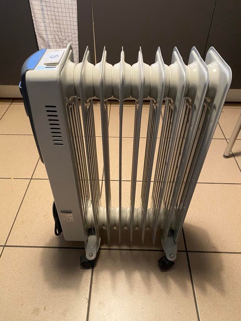 Profile Elektrische Olieradiator - 9 Vinnen - Verrijdbaar, Doe-het-zelf en Bouw, Verwarming en Radiatoren, Ophalen, Zo goed als nieuw