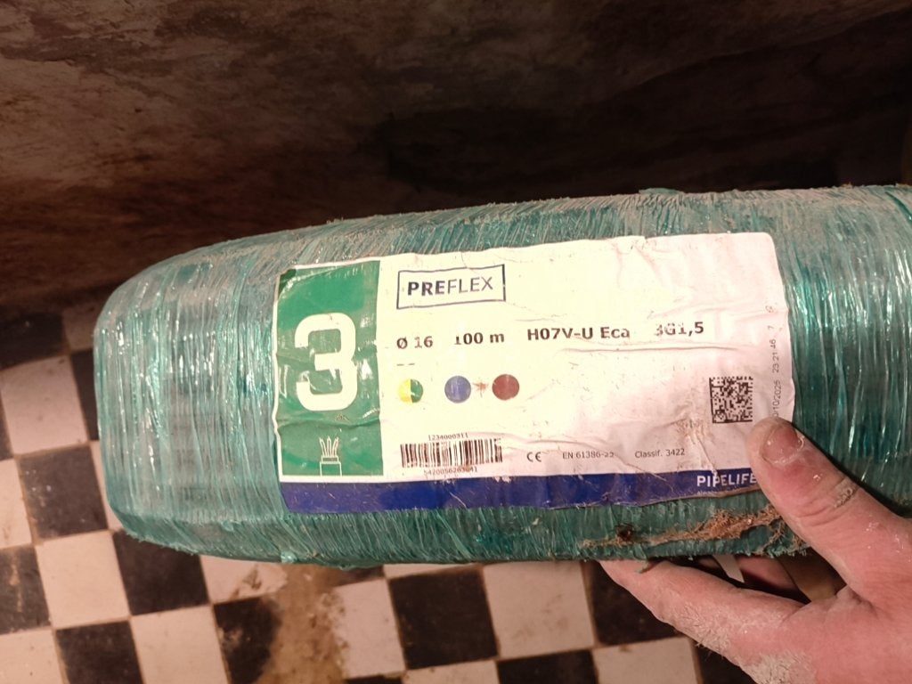 Preflex D16 H07V-U Eca 3g1.5, Ophalen, Gebruikt, Overige merken, Kabel of Snoer