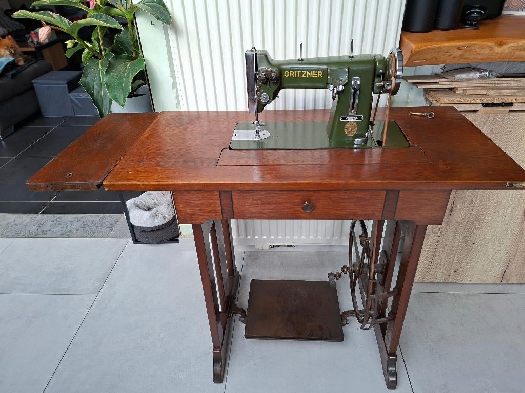 Gritzner naaimachine, Antiek en Kunst, Ophalen