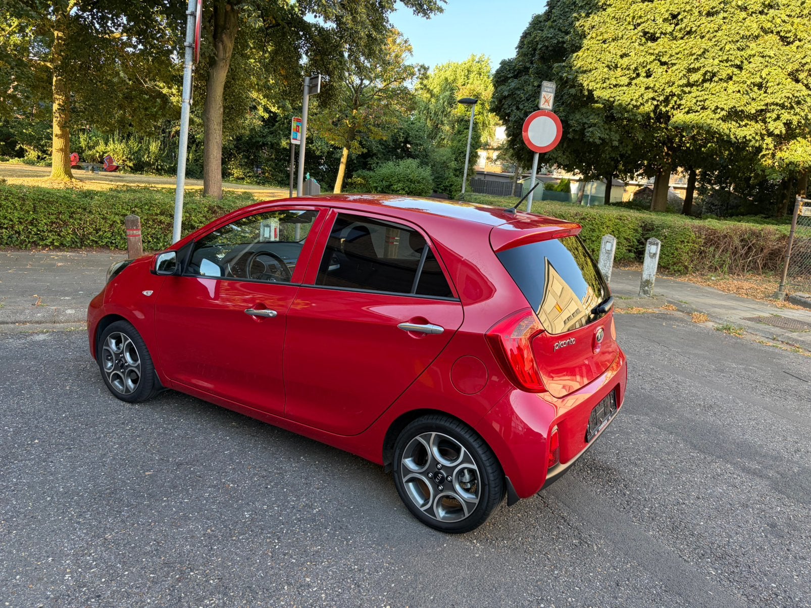 Kia Picanto 1.0 benz 24900km 2016 Airco garantie, Autos, Rouge, Essai à domicile, Achat, Euro 6