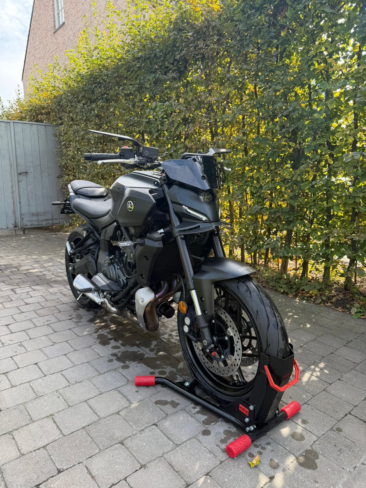 Yamaha MT-07 BLACK 2025– Slechts 0 km – Nieuwstaat! ️, Motoren, 700 cc, 2 cilinders, Nieuw, Particulier