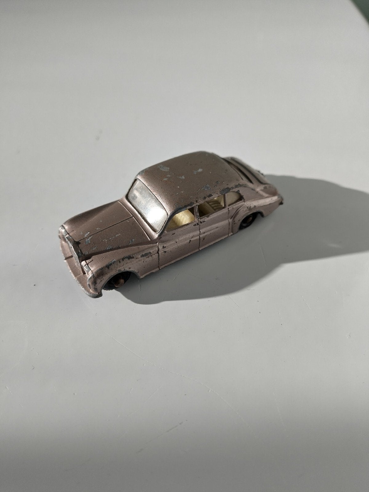 Vintage Lesney Rolls-Royce AFHALING LEES BESCHRIJVING, Enlèvement, Utilisé, Voiture, Lesney