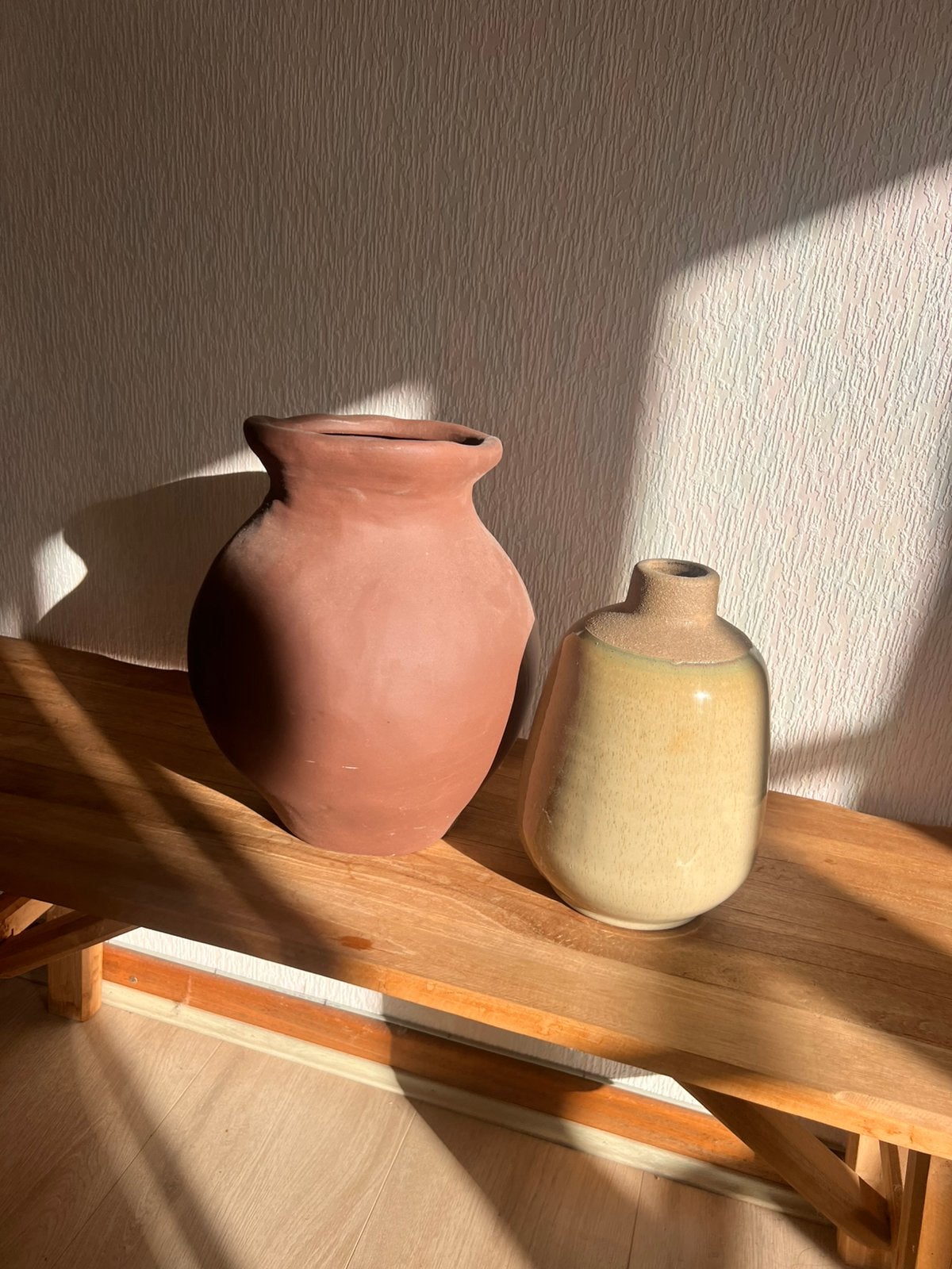 2 decoratieve vazen – Terracotta & keramiek – Japandi stijl, Maison & Meubles, Enlèvement, Comme neuf, Beige