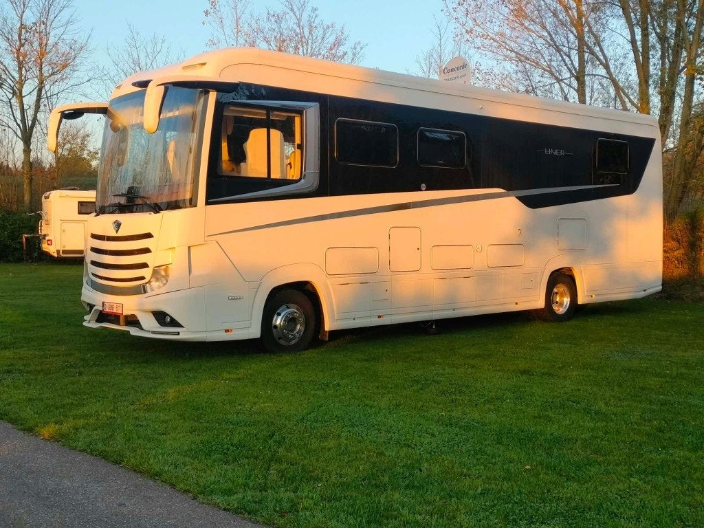 Motorhome concorde liner 1090GI mercedes, 10 mètres et plus, Caméra de recul, Intégral, Diesel