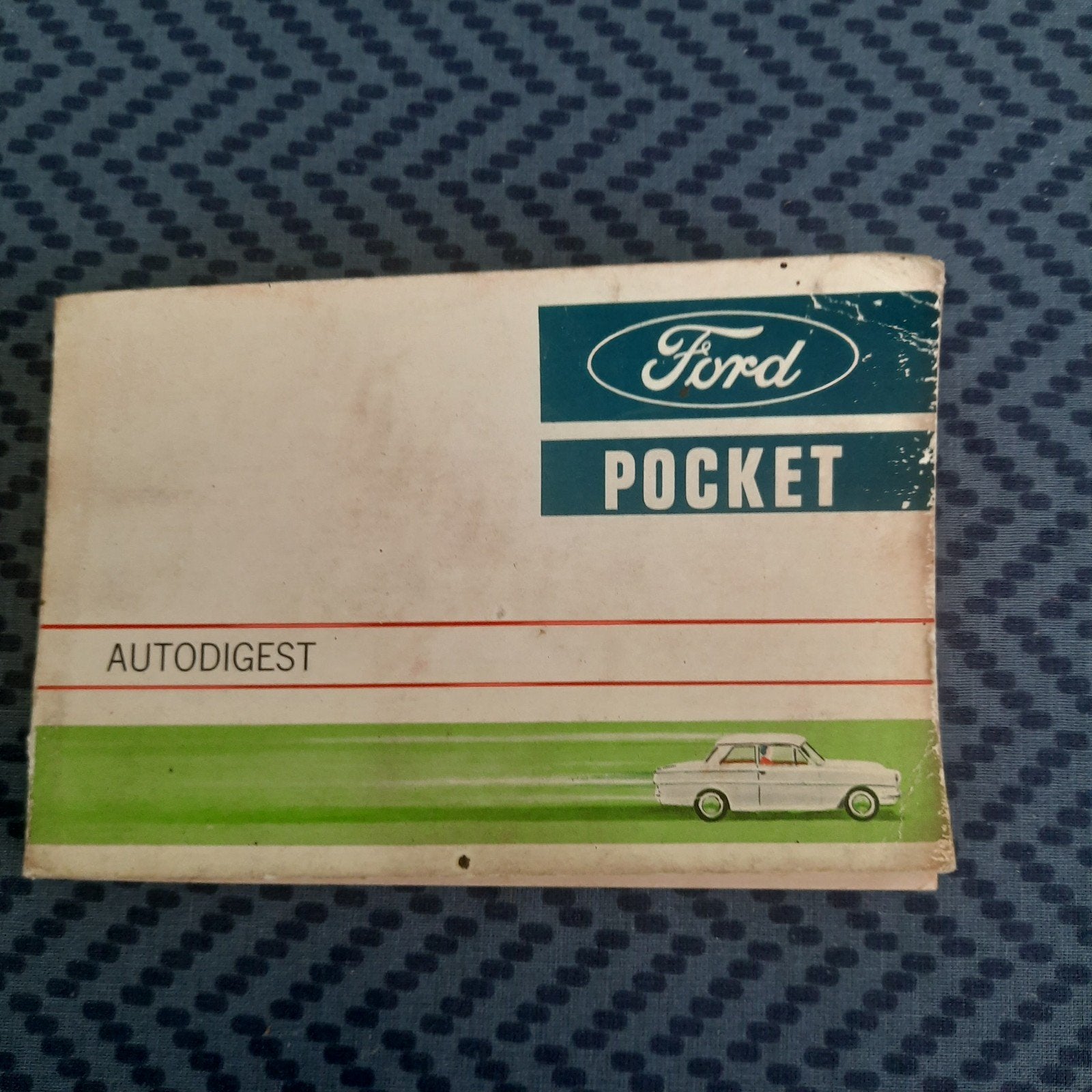 FORD * VINTAGE pocket-boek * ZELDZAAM en LEUK *, Boeken, Auto's | Boeken, Ophalen, Gelezen, Ford