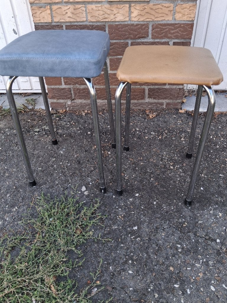 2 Stoeltjes Bijzet stoeltjes,, Ophalen of Verzenden