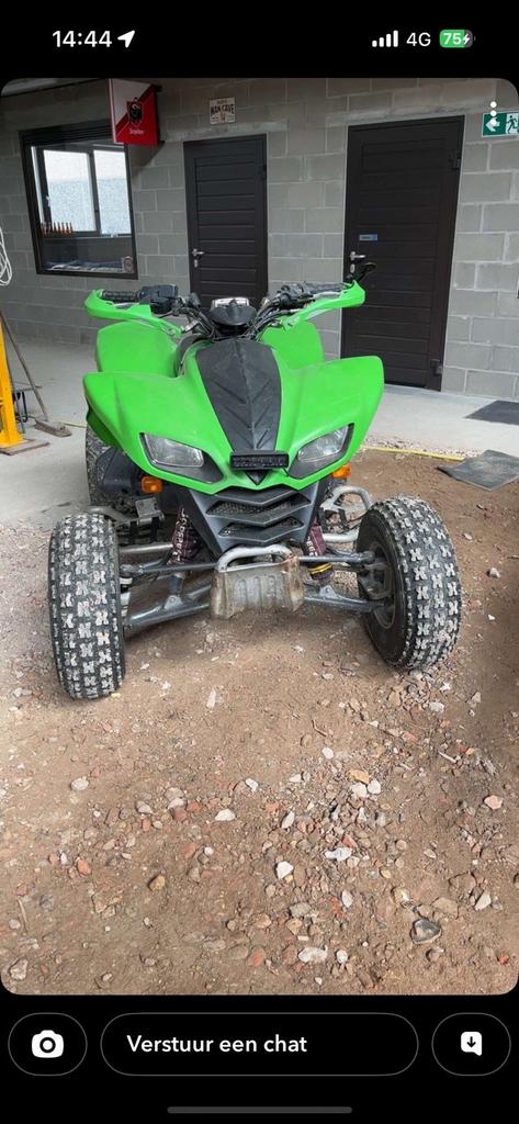 Quad kawasaki kfx 700, Motos